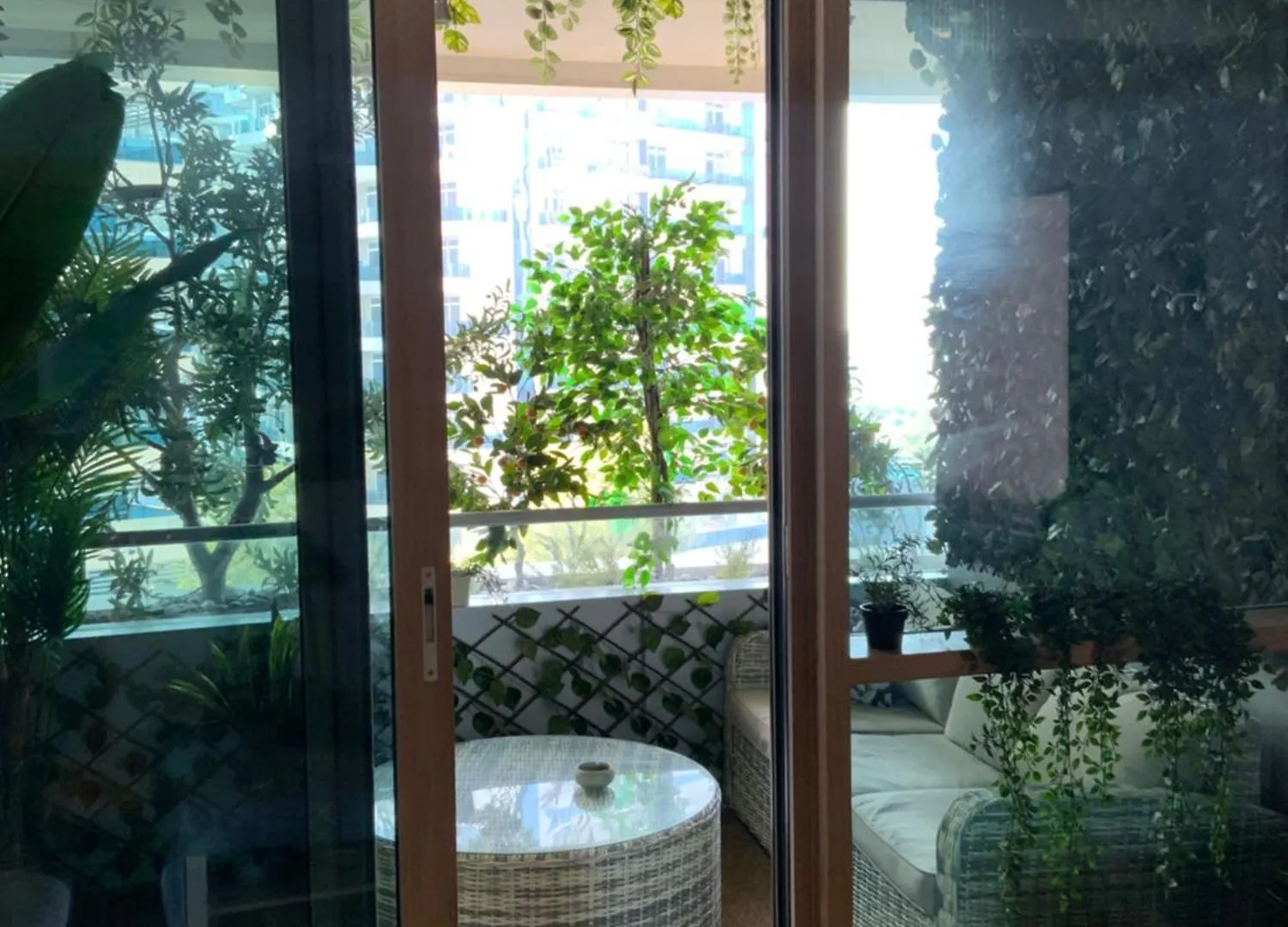 Fully Upgraded Luxurious One Bedroom Between Marina And Jbr Dubai Apartment