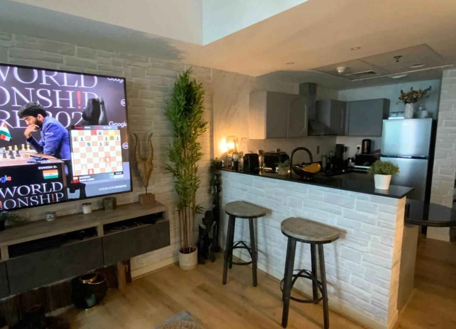 Fully Upgraded Luxurious One Bedroom Between Marina And Jbr Dubai Apartment